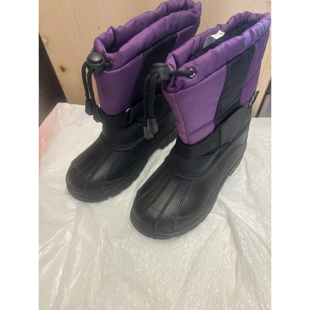 Skadoo Kids‎ Snow Boots Black and Purple Size 4